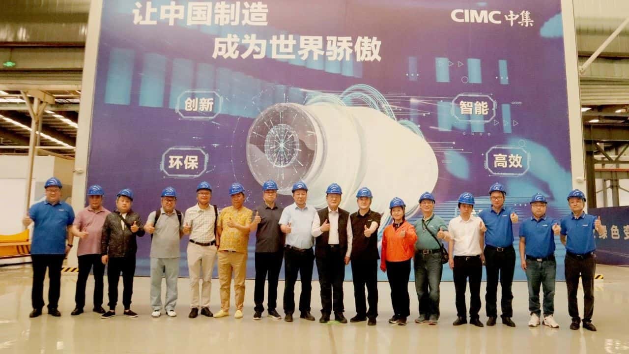 北京市住房和城鄉(xiāng)建設委員會、北京節(jié)能和資源綜合利用協(xié)會領導蒞臨中集車輛攪拌車業(yè)務集團考察 共話新能源