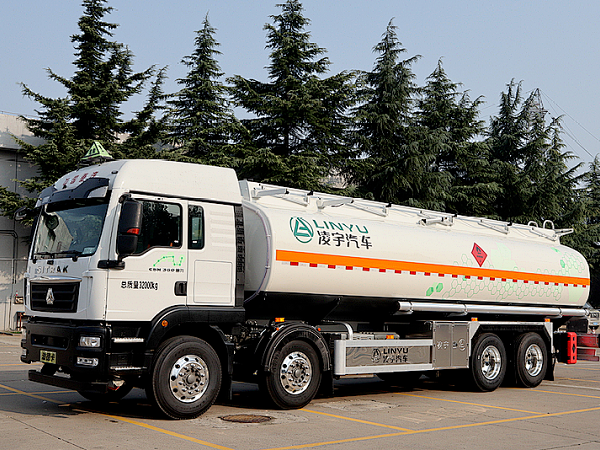 【2022“超虎想象”】凌宇全新液罐車(chē)，強(qiáng)勢(shì)來(lái)襲！